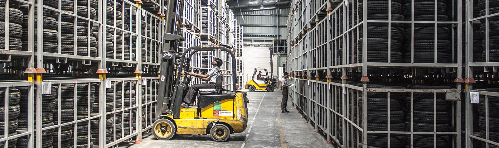 How Music Improves Warehouse Productivity - AudioFetch Audio Over WiFi AF factory blog - AudioFetch Audio Over WiFi