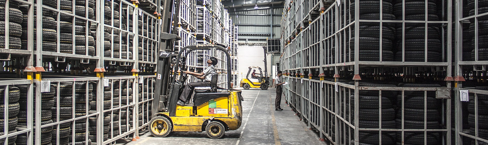 How Music Improves Warehouse Productivity