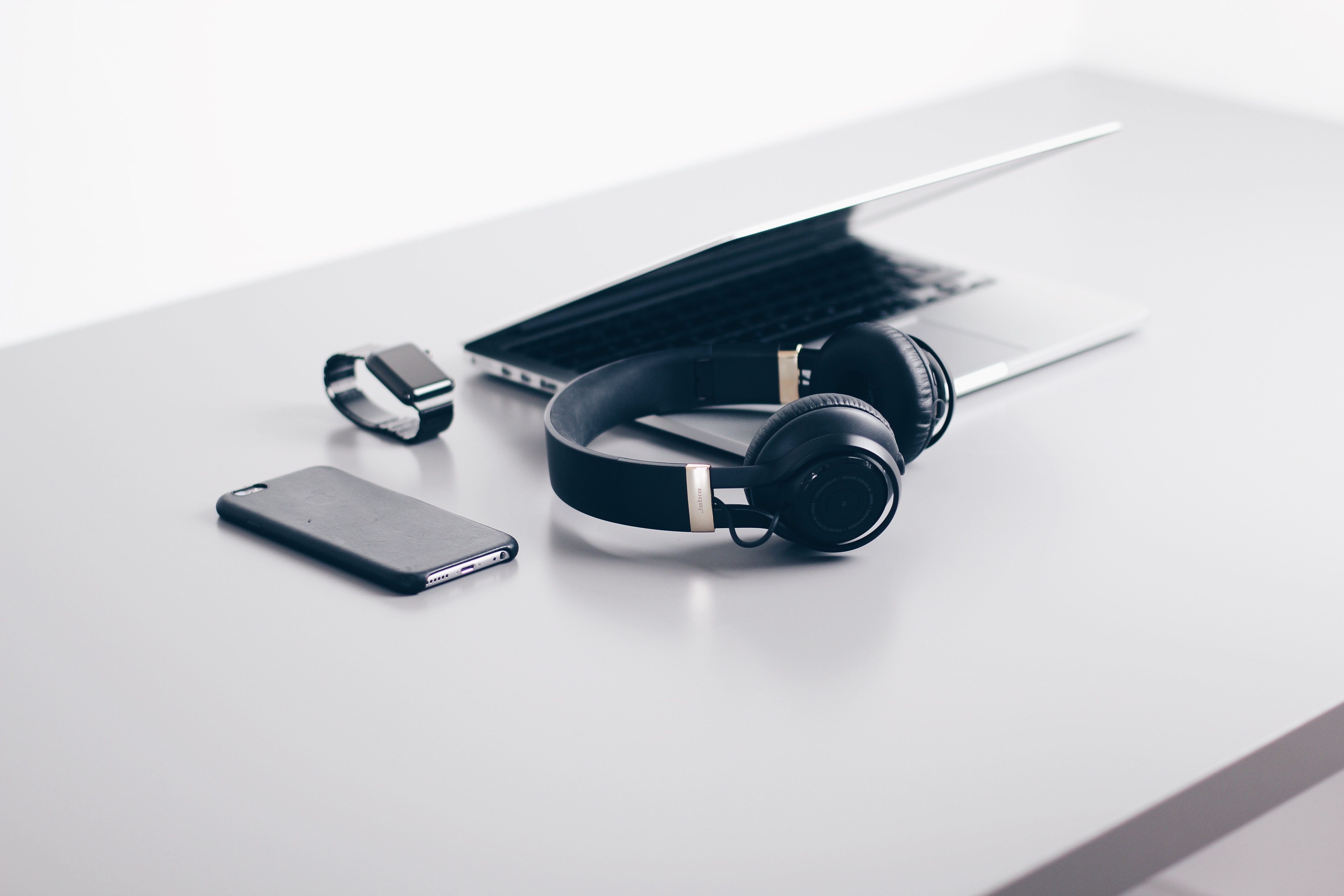 How Offering Music Can Change Your Company - AudioFetch Audio Over WiFi christopher gower 291239 - AudioFetch Audio Over WiFi