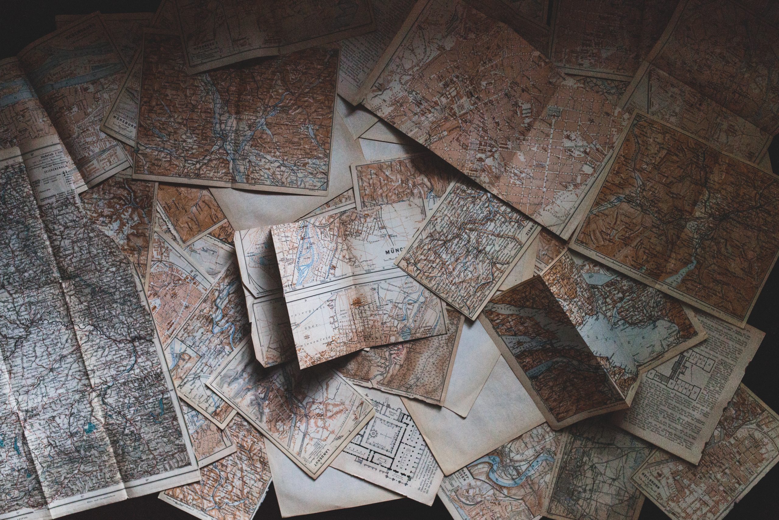 The Ultimate Guide for Tour Guides! - AudioFetch Audio Over WiFi andrew neel 133200 unsplash scaled - AudioFetch Audio Over WiFi