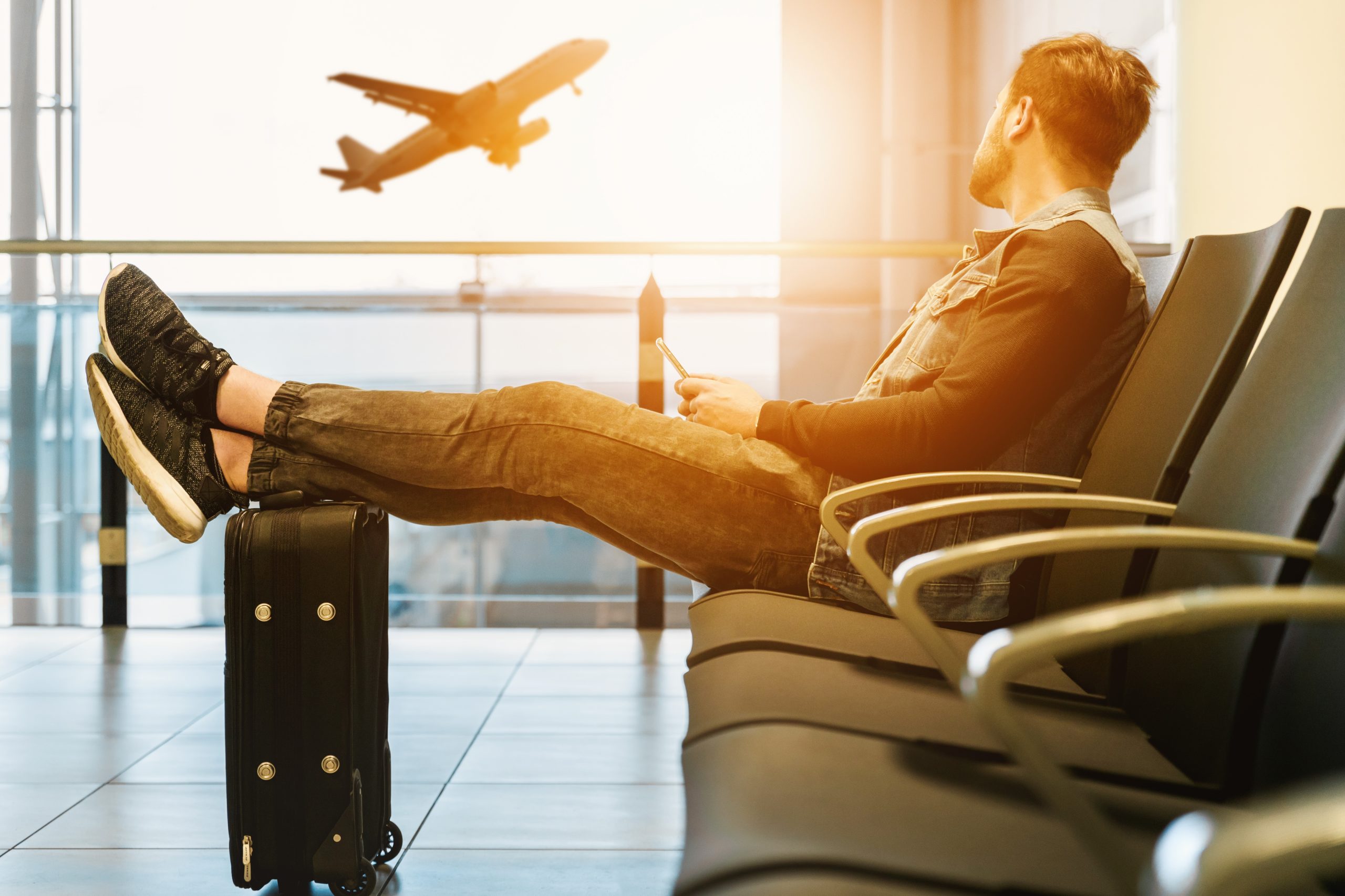 3 Steps to a Better Airport Experience - AudioFetch Audio Over WiFi jeshoots com mSESwdMZr A unsplash scaled - AudioFetch Audio Over WiFi